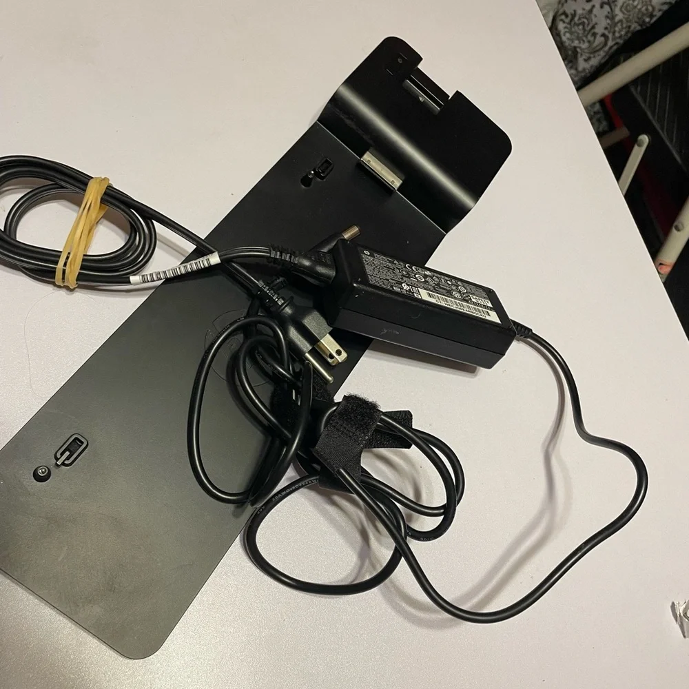 HP UltraSlim Black Docking Station for Laptops
